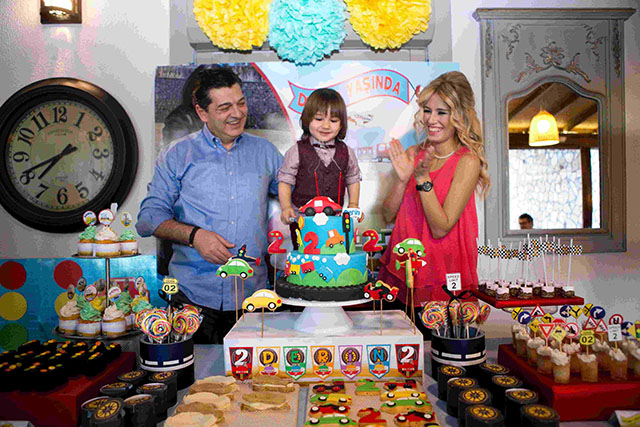 derin 2 yaşında derinanne derin anne party